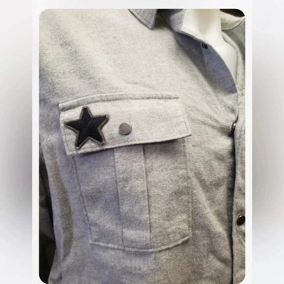 Guess Layne Twill Military Patch Button Up  Shirt Size Large - Picture 6 of 14